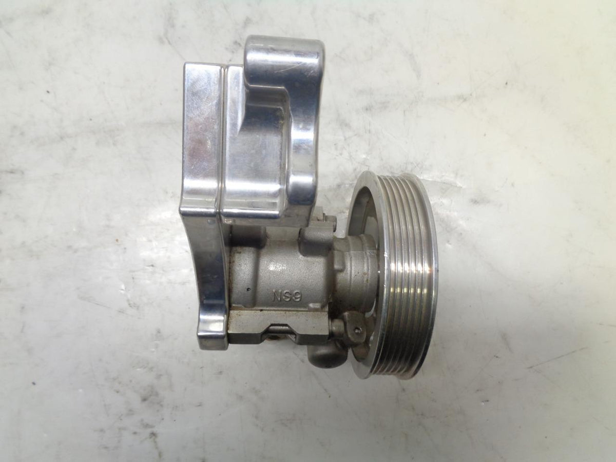 USED BILLET BRACKET POWER STEERING PUMP AND PULLEY R15