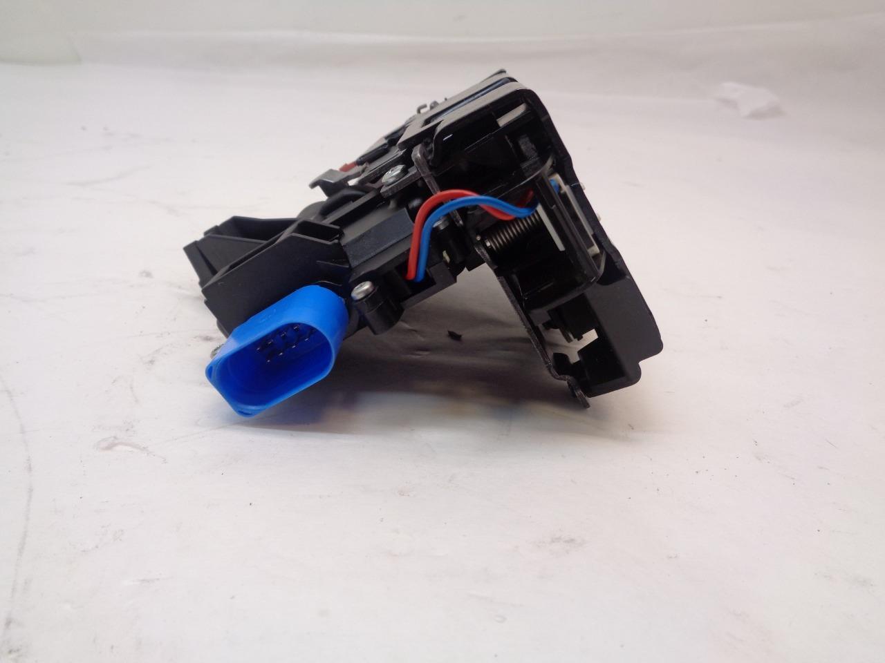 GENUINE PORSCHE 911 CARRERA BOXSTER RIGHT DOOR LOCK MECHANISM 3D1837016 R23TE