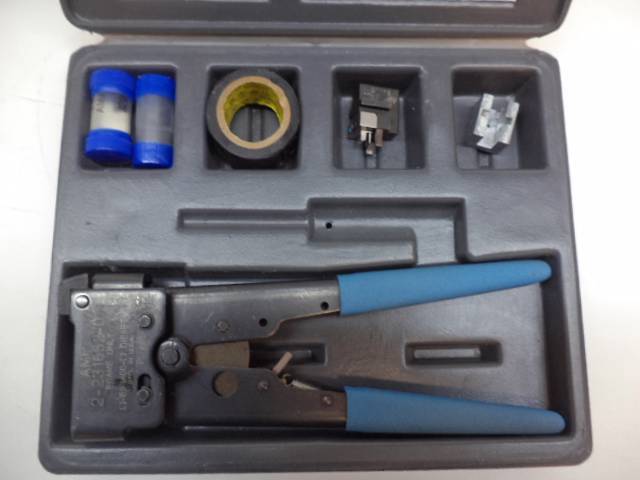 NEW TE CONNECTIVITY AMP 1-231666-0 MODULAR PLUG INCOMPLETE KIT R22T5