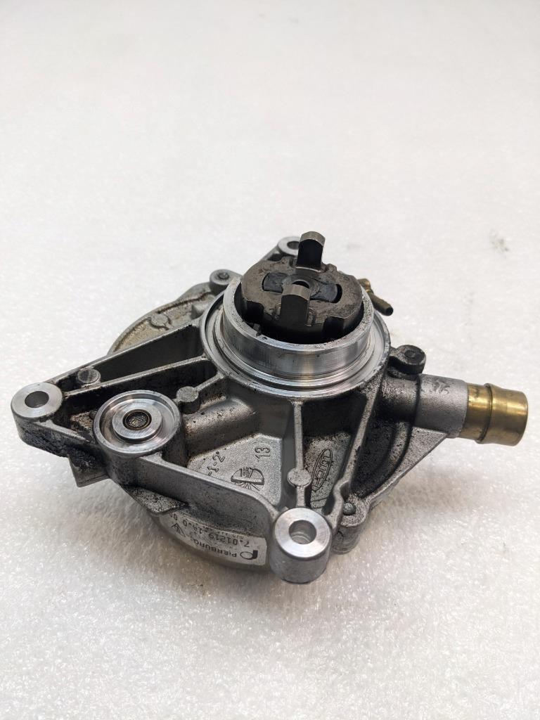 2016-18 PIERBURG PORSCHE MACAN ENGINE VACUUM PUMP 94610053000 USED R25