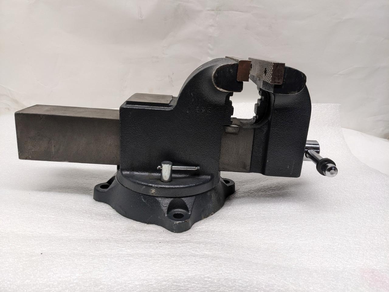 WILTON 913210-1 VISE 8" JAW  8" MAX OPENING 4" THROAT WITH SWIVEL BASE NEW J2