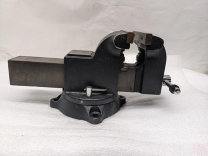 WILTON 913210-1 VISE 8" JAW  8" MAX OPENING 4" THROAT WITH SWIVEL BASE NEW J2