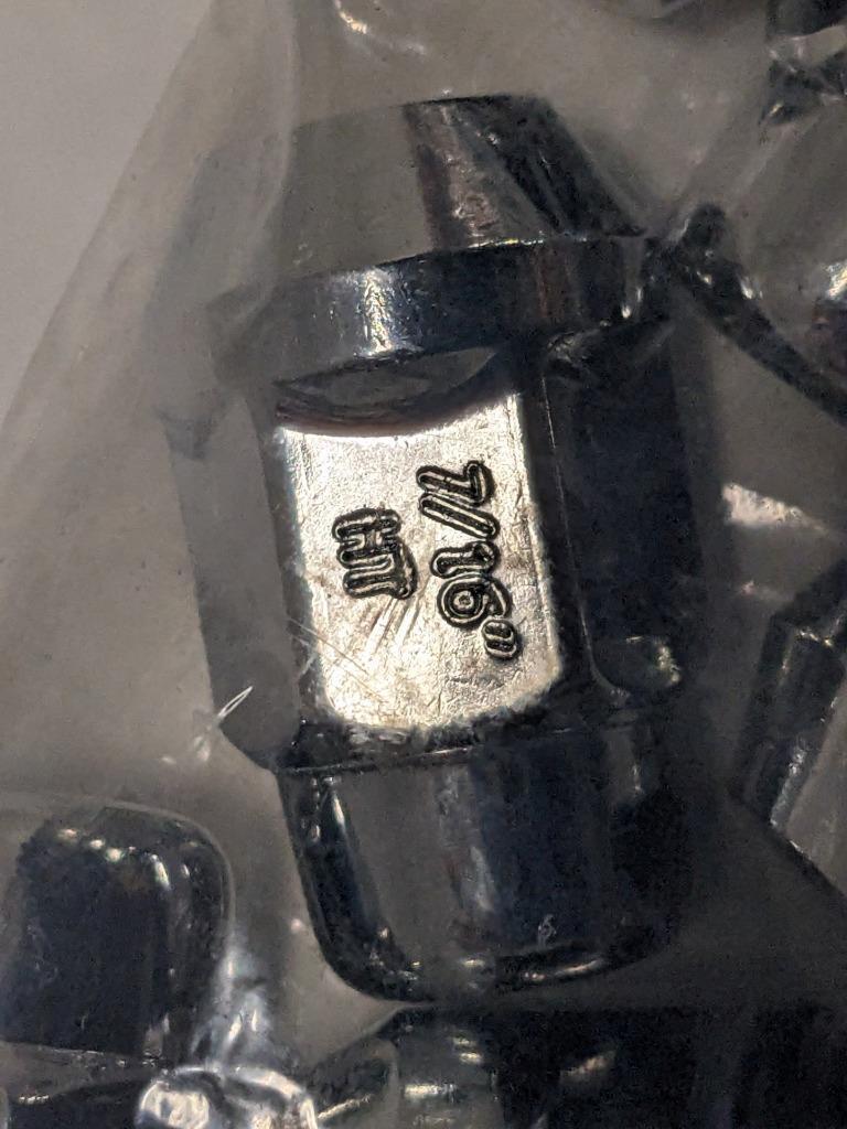 Gorilla Automotive K5L19-00716GR 20 Lug Set 7/16 Acorn 3/4 Hex Drive Chrome R22