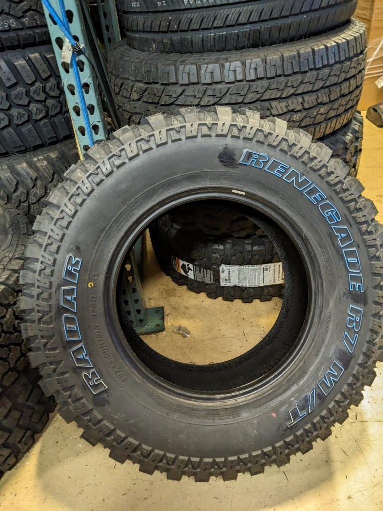 RADAR RENEGADE R7 M/T OWL LT 35 12.50 18 128Q LRF 12PLY TIRE RZD0159 CQ1