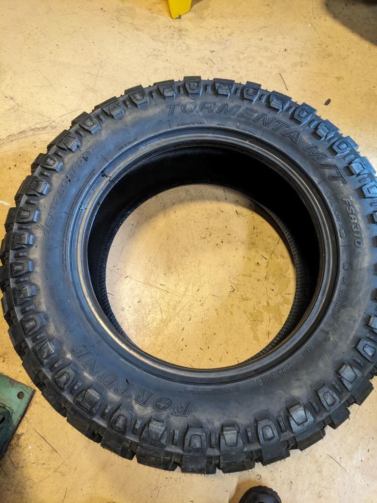 FORTUNE TORMENTA M/T FSR310 LT 35 12.50 20 121Q LRE 10PLY TIRE 9315030206 CQ1