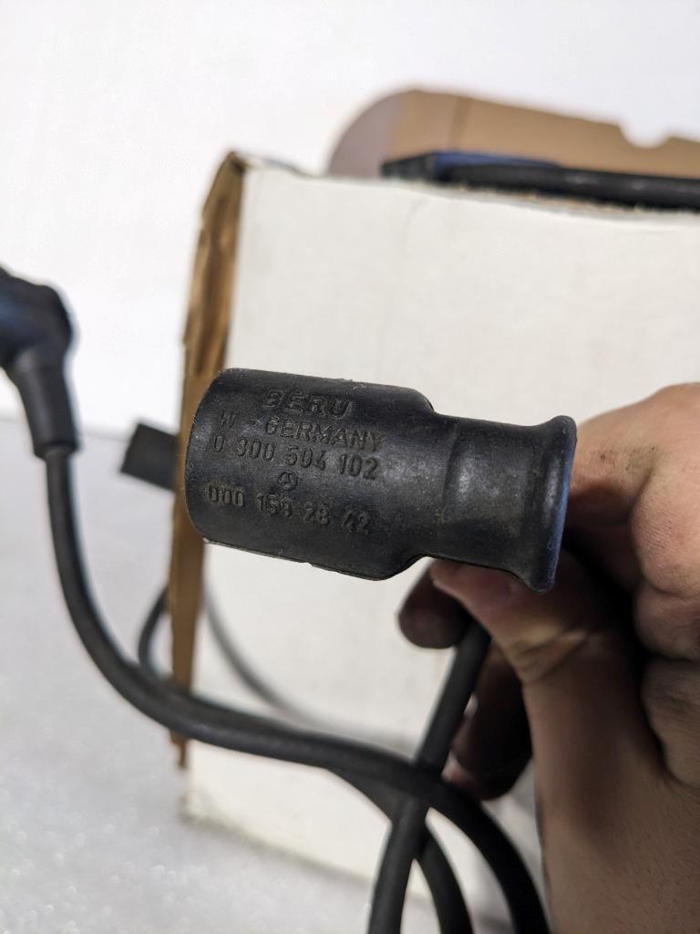 PORSCHE 108533116 IGNITION CABLE SET BERU ZEF601 FOR PORSCHE 993 3.6L USED R25