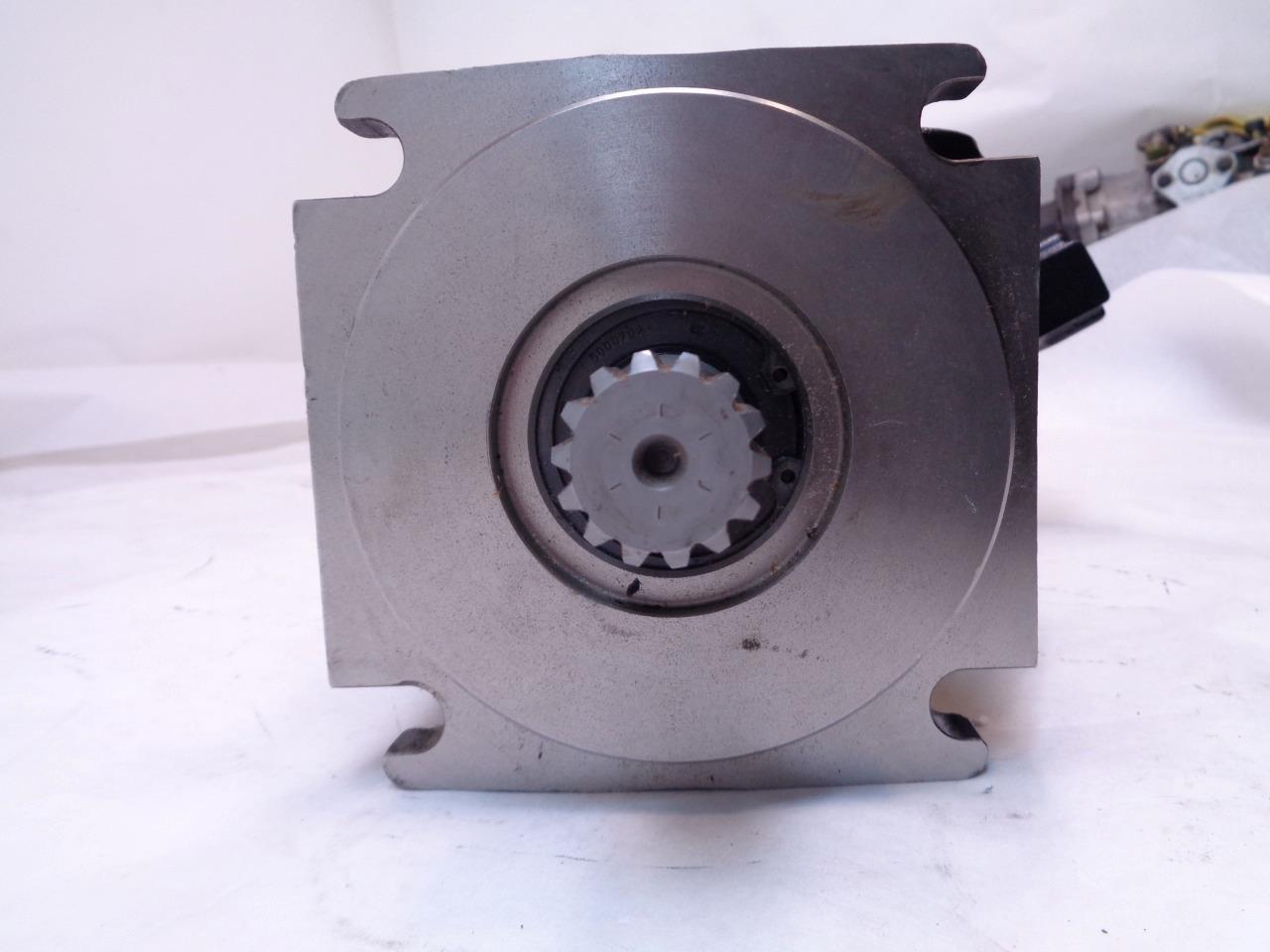 SAUER DANFOSS 83061189 HYDRAULIC BLOCK VALVE PUMP J2