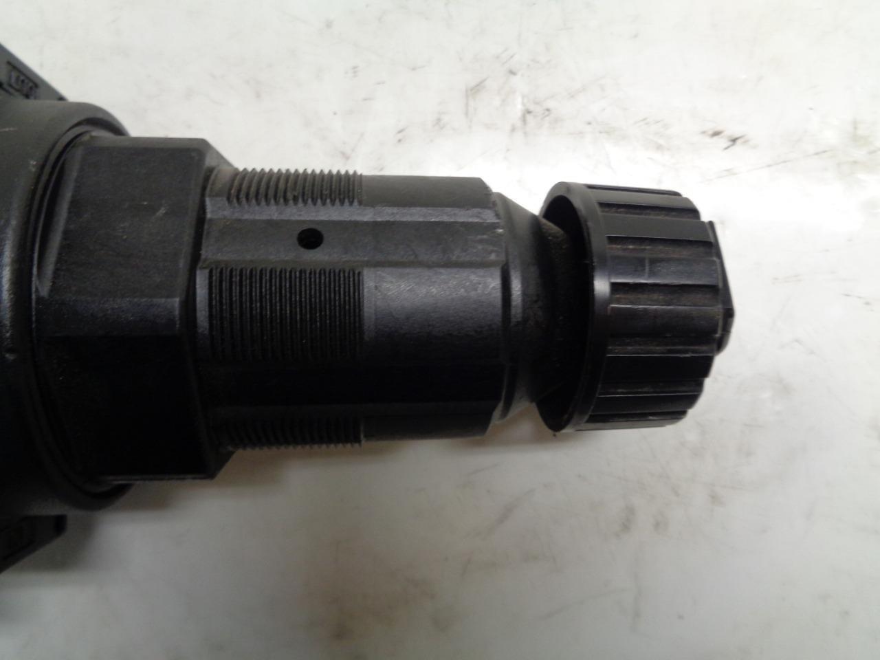 NEW MASTER PNEUMATIC FILTER/REGULATOR (NO GAUGE) CFDR100-4 R6TD