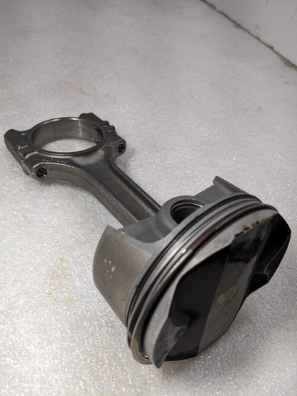 PORSCHE 987 BOXSTER PISTON & CONNECTING ROD #5 9961031028R USED 996B.G.L.