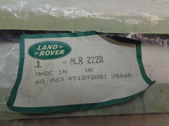 1 NEW LAND ROVER VENTILATOR FLAP SEAL FOR DEFENDER ALR 2220 R16