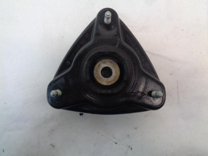 USED SET GENUINE PORSCHE 97-12 91 STRUT MOUNTS FRONT AND REAR 997 343 018 00 R21
