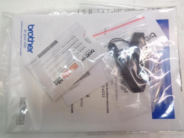 BROTHER PTE300 P-TOUCH EDGE INDUSTRIAL HANDHELD LABELING TOOL NEW R29
