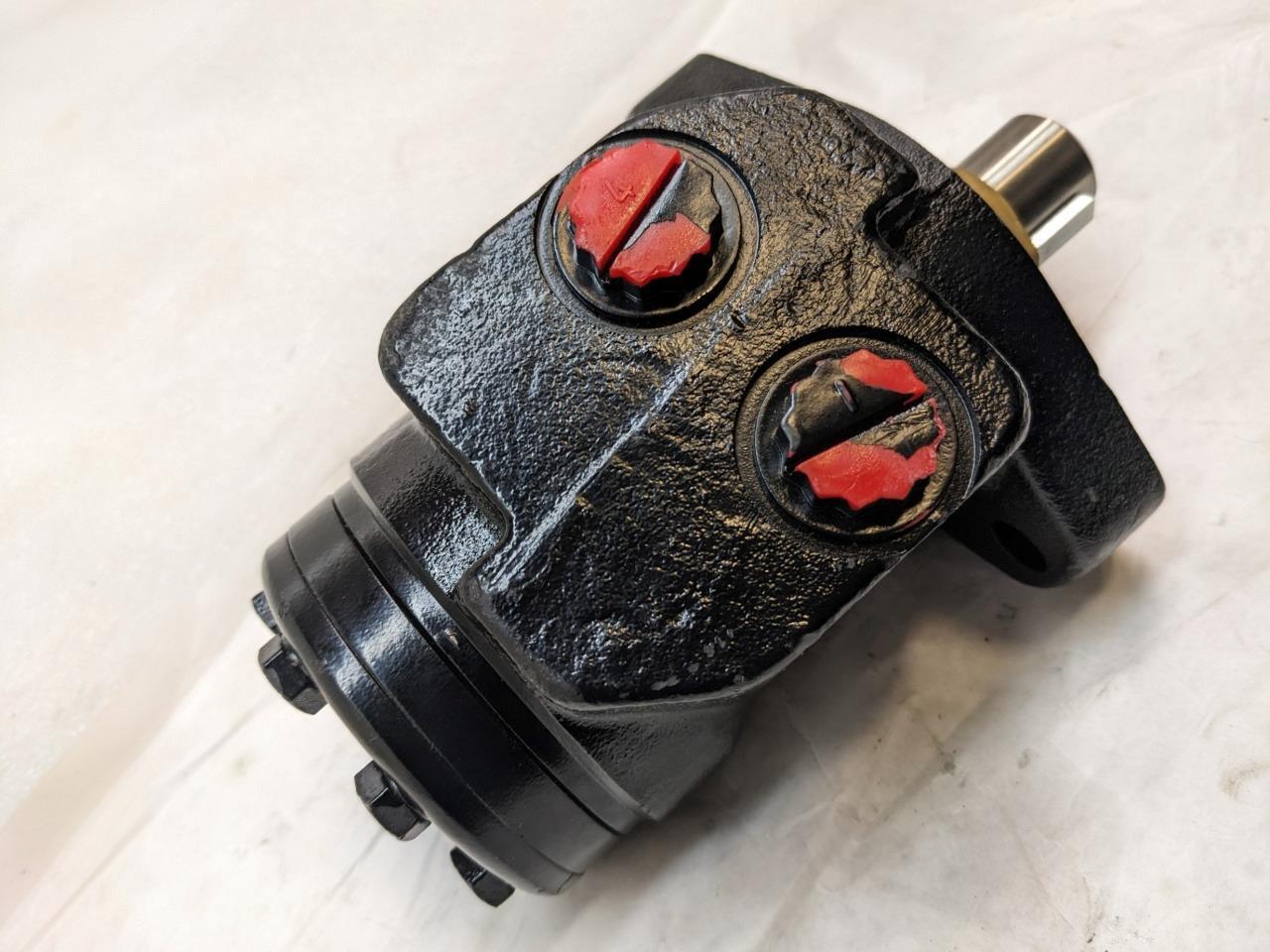 DANFOSS 2" CUT 7-BOLT ON HYDRAULIC MOTOR Z231602742AP NEW R11