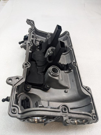 PORSCHE CAYENNE 15-18 RIGHT ENGINE VALVE CYLINDER HEAD COVER 94610513545 R24