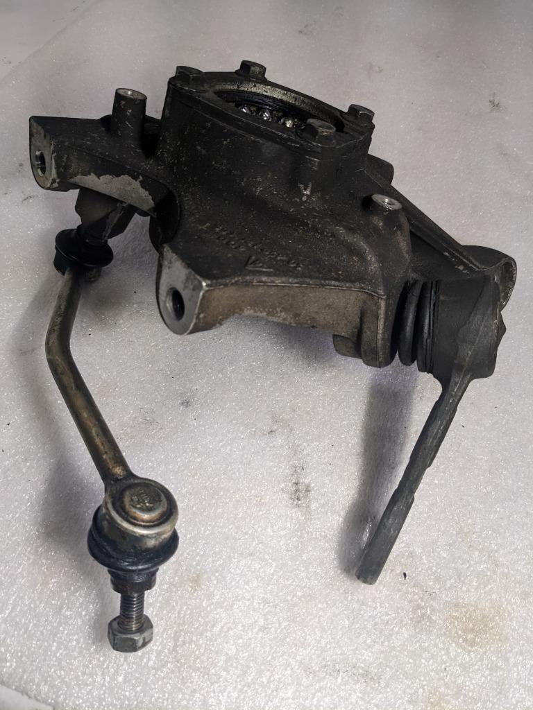 PORSCHE 993 OEM DRIVER SIDE STEERING KNUCKLE 99334165705 USED R20