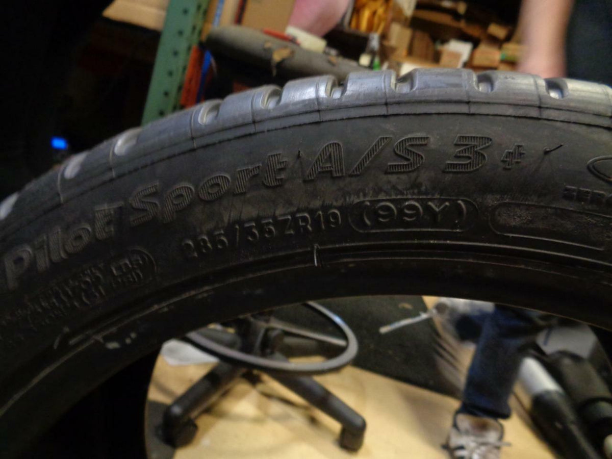 1 NEW MICHELIN PILOT SPORT AS3+ P 285 35 19 99Y TIRES WO LABEL 32831 Q0