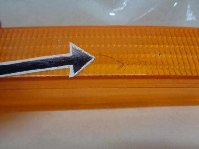 Porsche 944 (951) Turn Signal Lens Front right 951 631 161 01 USED OEM R25T1