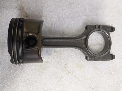 PORSCHE 996/911 CONNECTING PISTON RODS 9961031028R #2 USED 996BGL2T2