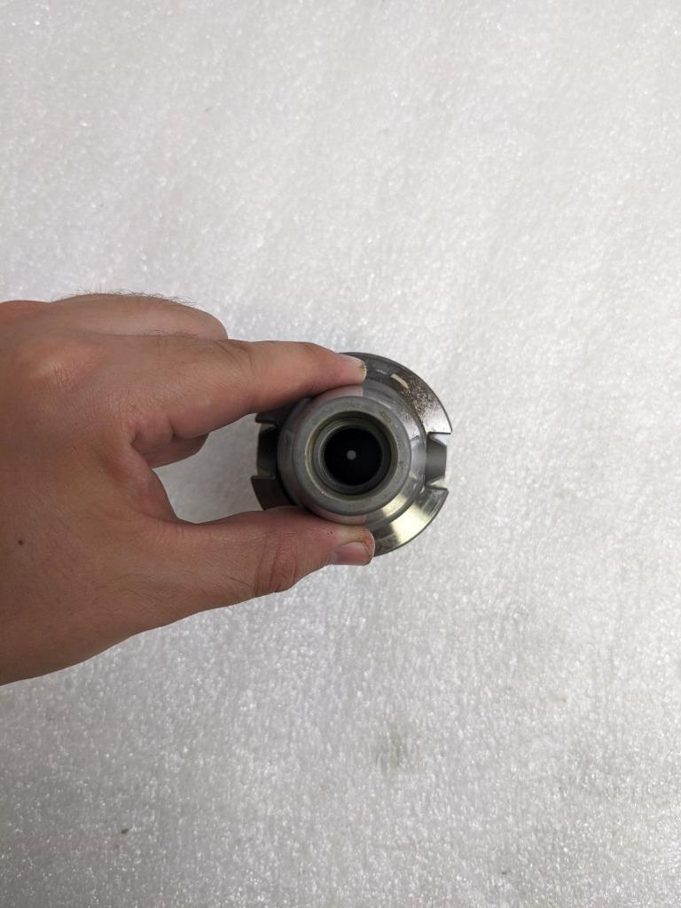 COMMAND B4E4-0125 SET SCREW END MILL TOOL HOLDER BT40 NEW R22T2