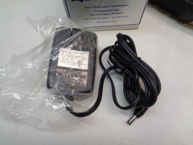 USED TYCO TE T107M-SMS LABEL MAKER W/ LABEL ROLLS R4