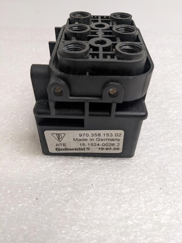 GENUINE PORSCHE 97035815302 SUSPENSION SOLENOID FOR 10-16 PANAMERA NEW R20T7