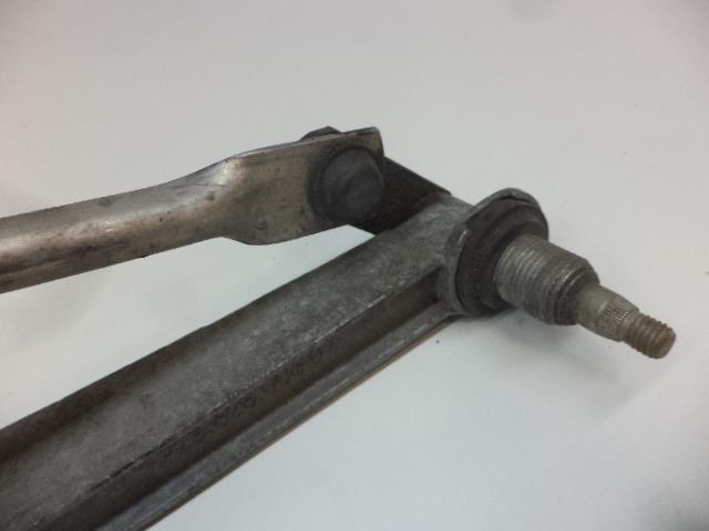 Porsche 928 S4 Windshield Wiper Pivot Linkage USED GENUINE 928 628 006 07 R21T4