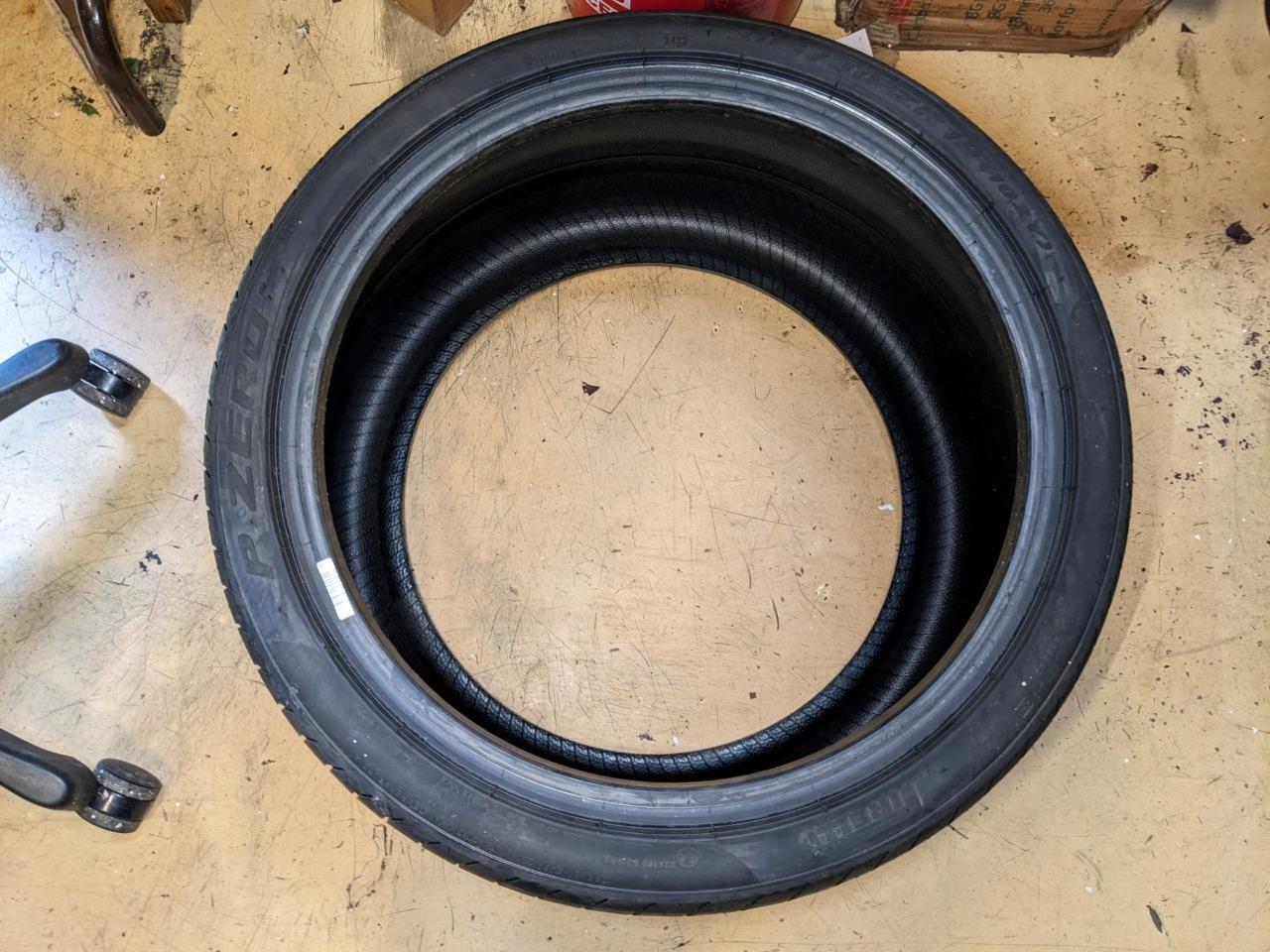 PIRELLI P ZERO N2 (PORSCHE) P 305 30 19 102Y XL TIRE 1737900 CQ3