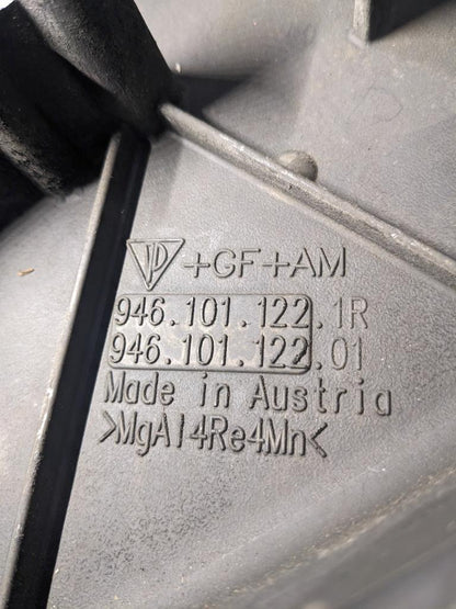 PORSCHE BOXSTER 986 PORSCHE MACAN ENGINE LOWER TIMING COVER 94610112201 R25