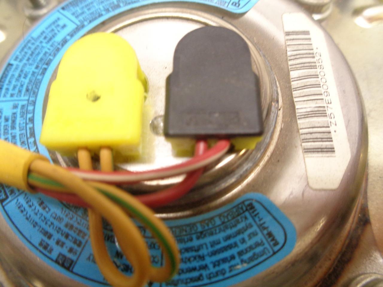 BRAND NEW HYUNDAI OEM DAB COVER MODULE 56960-2E000-LMQQH R18T1