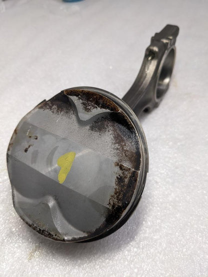 PORSCHE 987 BOXSTER PISTON & CONNECTING ROD #4 9961031028R USED 996B.G.L.