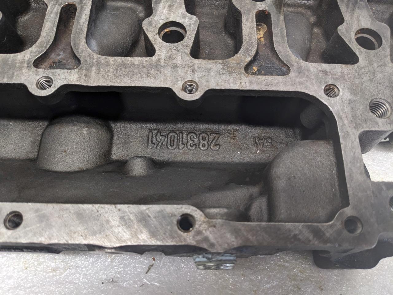 CUMMINS 2831041 Case Cummins Cylinder Head FOR 450/430/440 CASE Dozer NEW R18