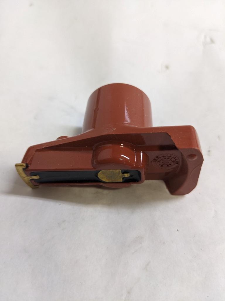 BOSCH DISTRIBUTOR CAP (1) FOR PORSCHE CARERREA/TARGA/TURBO 04216 NEW r20t5