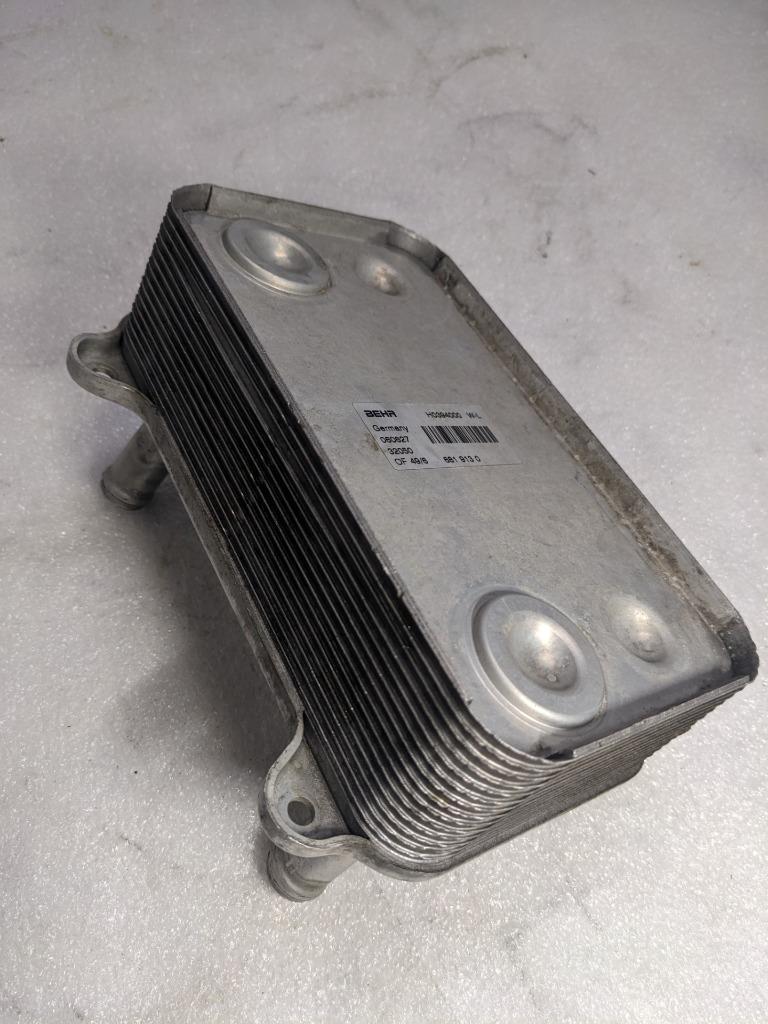 PORSCHE CAYENNE 4.5L ENGINE OIL RADIATOR COOLER 6819130 USED 996BGL
