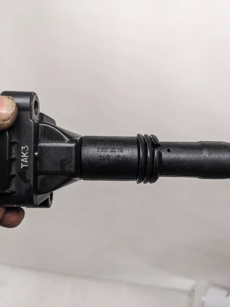 DAMAGED PORSCHE 99660210200 IGNITION COIL 2002-2008 PORSCHE 911 USED R20T6