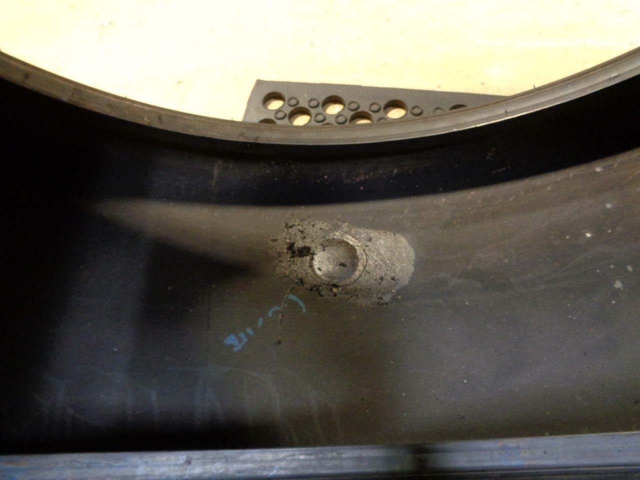 1 USED PIRELLI P-ZERO BMW RUNFLAT PZ4 275 30 20 97V 7/32" 2 PATCHES 2796900