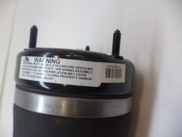 NEW GENUINE MERCEDES-BENZ FRONT SHOCK ABSORBER A164320611380 R35