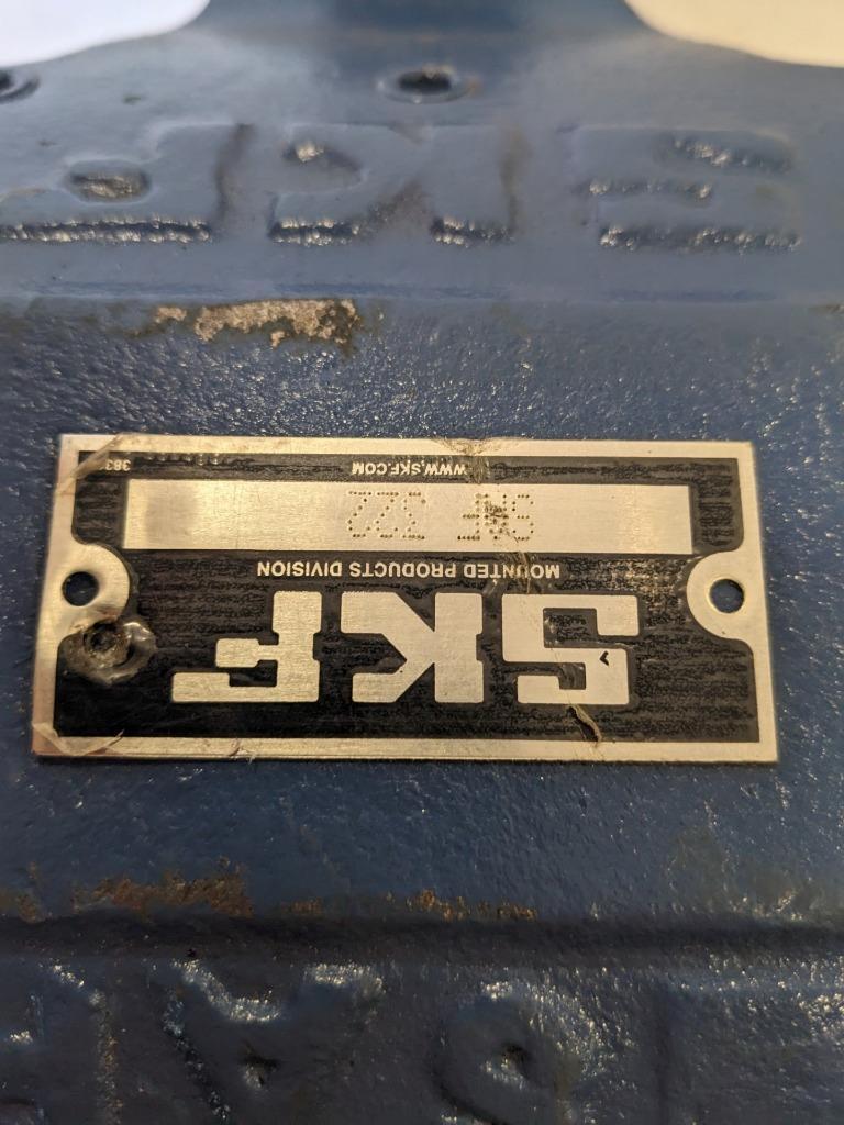 NEW SKF SAF 322 PILLOW BLOCK HOUSING CAST IRON 4 BOLT BASE SPLIT BLOCK BSRG4