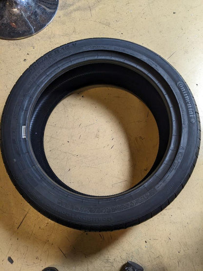NOS CONTINENTAL CONTISPORTCONTACT 5 SSR (*) P 225 45 18 91V SL TIRE 03561600000