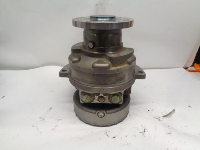 HYDROSTATIC DRIVE MOTOR FOR TRACK LOADERS 7308725 FOR BOBCAT T550 T590 NEW I1