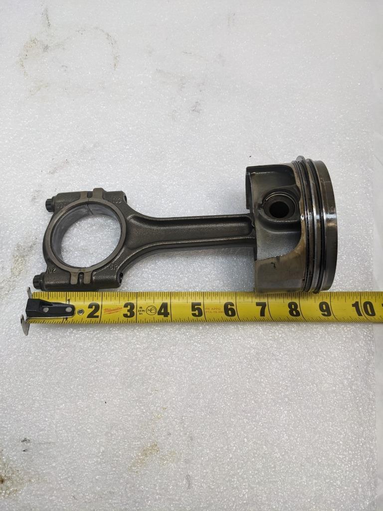 PORSCHE 911/996  CONNECTING PISTON ROD #2 9961031026R USED 996BGL2T2