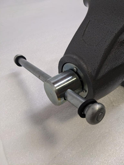 WILTON 28832 BENCH VISE 500S 5" WIDTH 8" OPENING 4-14" DEPTH SWIVEL BASE NEW H1