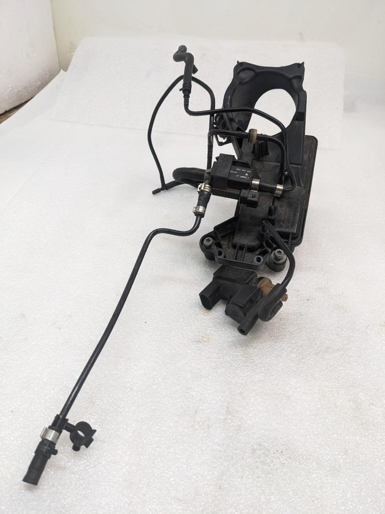 2015-18 PORSCHE PANAMERA VACUUM TANK RESERVOIR 94611013077 USED R22