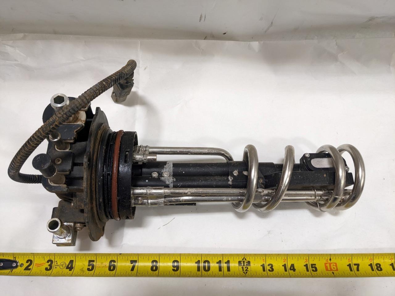 JOHN DEER Dz118671 DEFF TANK Header Assembly FOR 40I 50I  R12