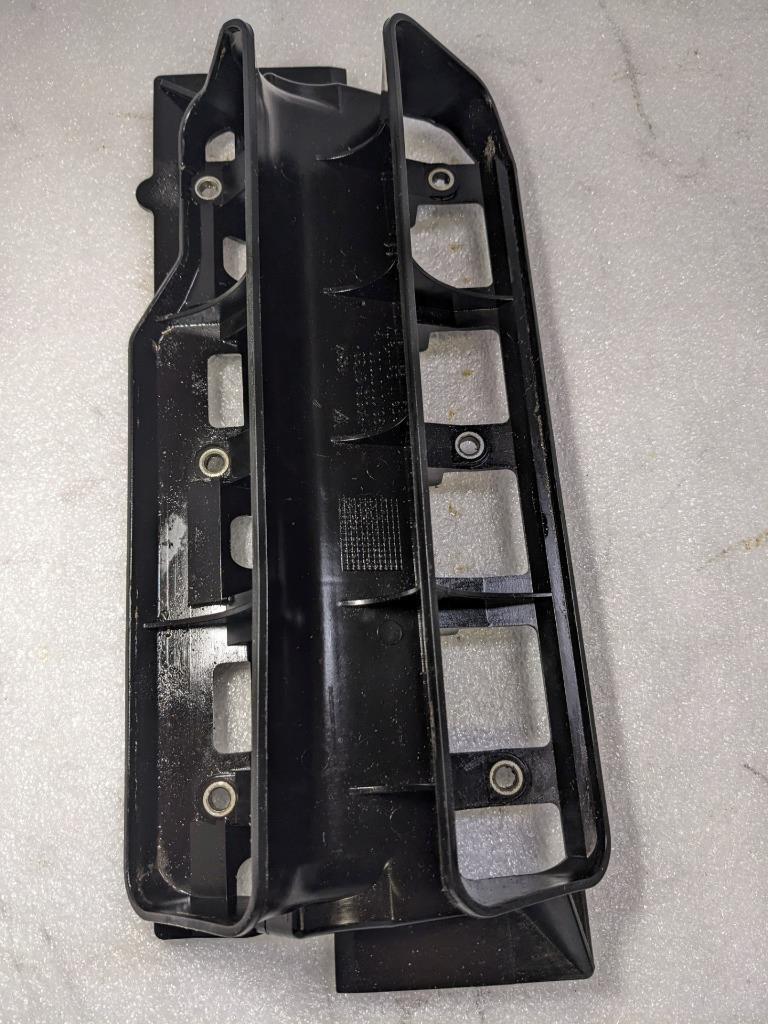 PORSCHE BOXSTER CAYMAN ENGINE MOTOR OIL SEPERATOR 99610101000 USED 996.B.G.L.