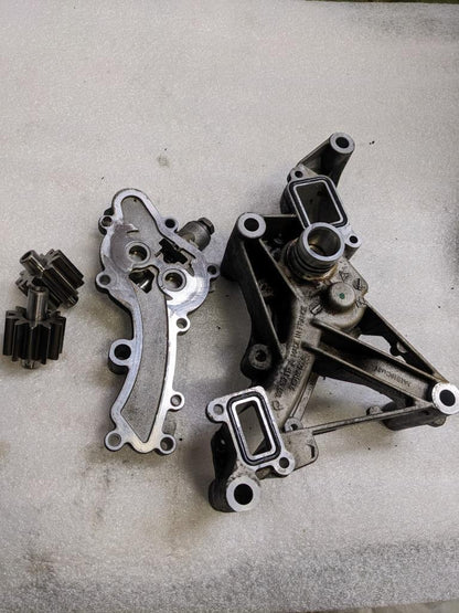 PORSCHE BOXSTER 987 2005-2008 3.2 OIL PUMP COVER 9971071124R USED R20