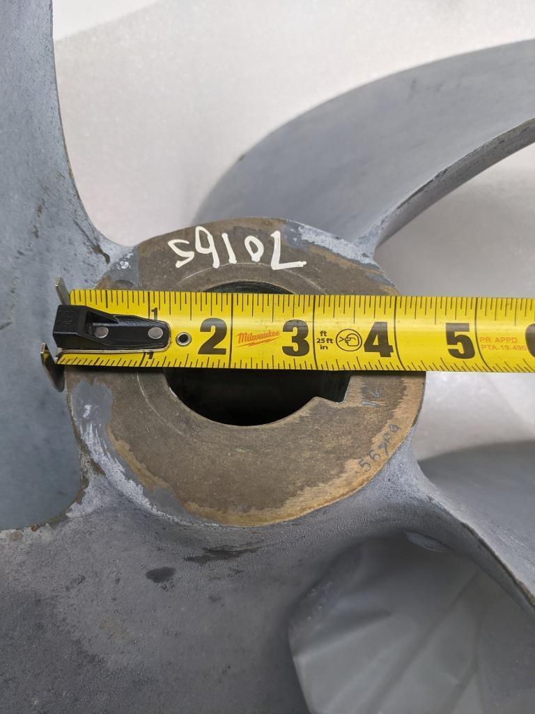 BRASS 28X28X8X16X11 SINGLE 4-WAY BOAT PROPELLER 6768 NEW B2