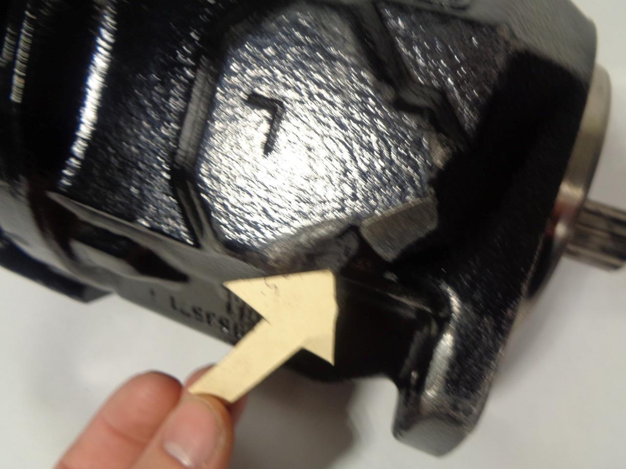 BOSCH REXROTH LA10VO28DR/31R-VSC62K01-S1743 HYDRAULIC PUMP NEW J2