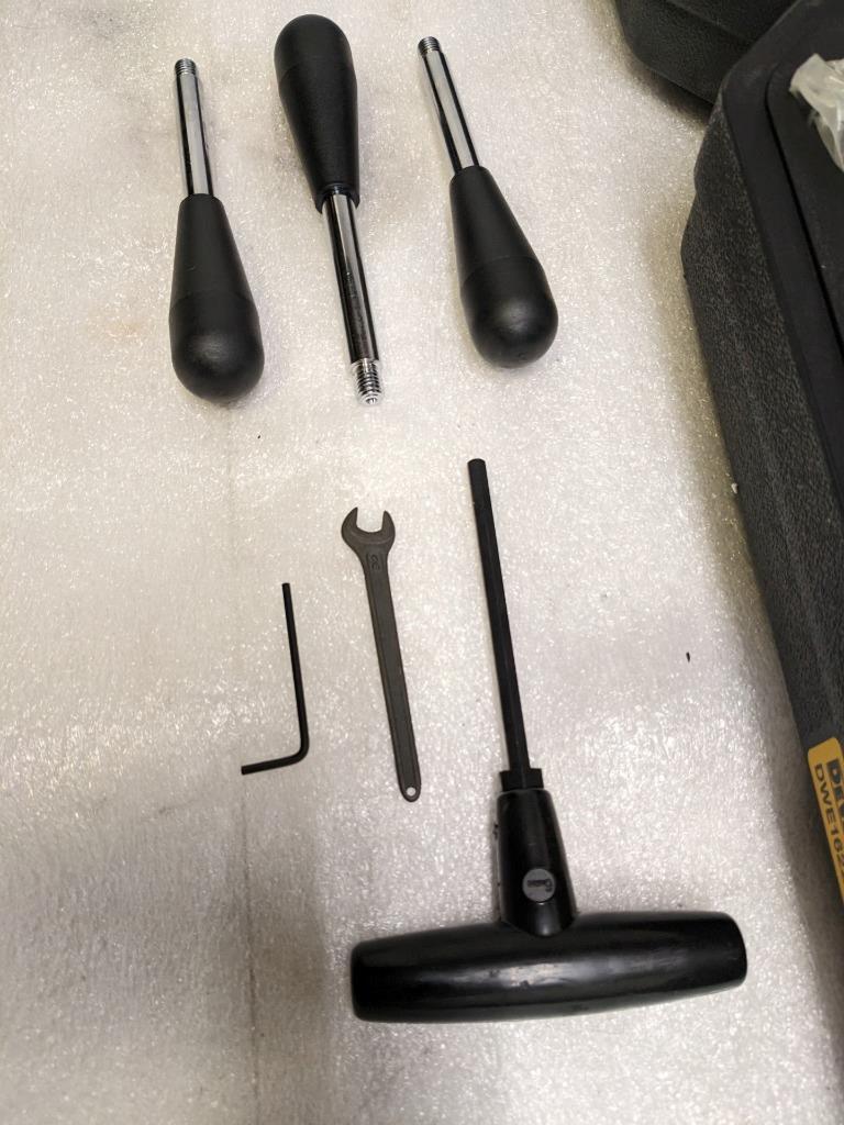 DEWALT DWE1622K MAGNETIC DRILL PRESS VAR SPEED 300-450RPM ELECTRO 120VAC NEW R31