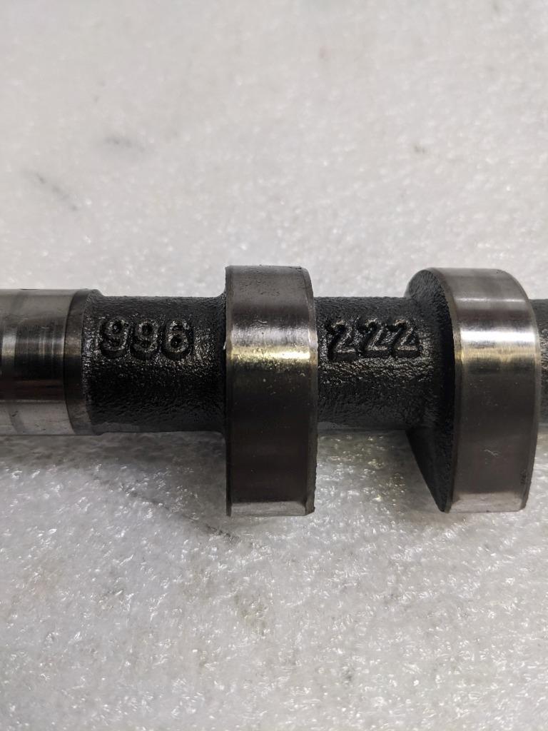 PORSCHE 911 996 98-05 CAMSHAFT INTAKE CYLINDER 4-6 99622201103 USED 996GL2T2