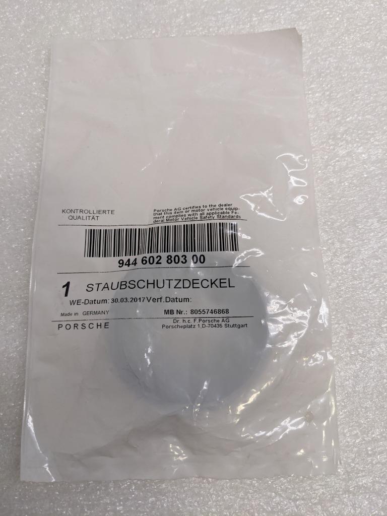PORSCHE 94460280300 IGNITION DISTRIBUTOR DUST COVER FOR 924S/944 NEW PGB2TB